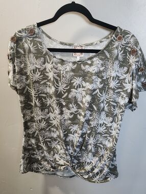 Olive Green Palm-Print Knot Front Short Sleeve Top